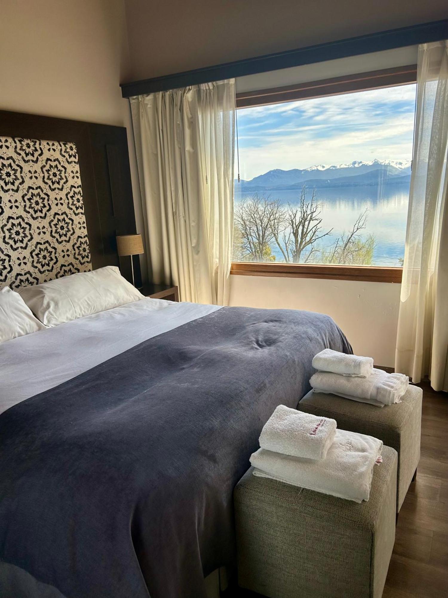 Bahia Paraiso & San Carlos de Bariloche