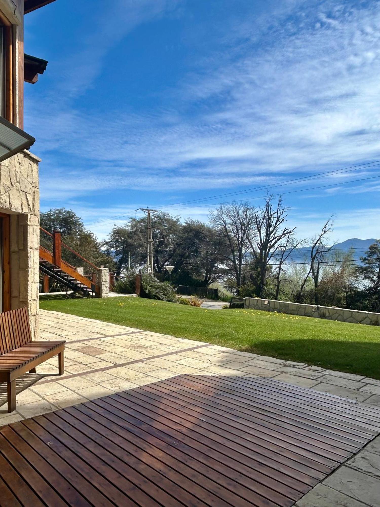 Bahia Paraiso & San Carlos de Bariloche