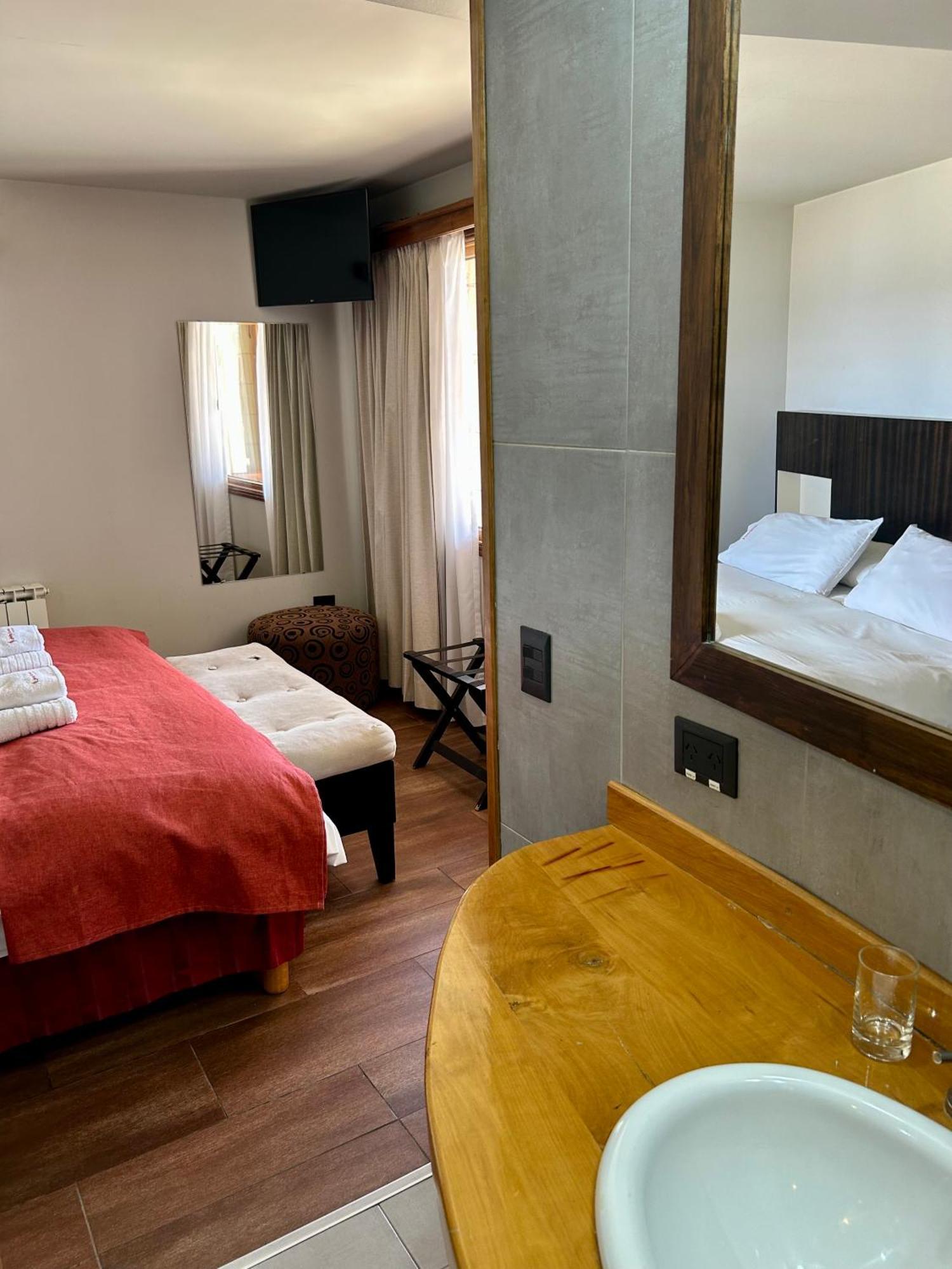 Bahia Paraiso & Apartahotel